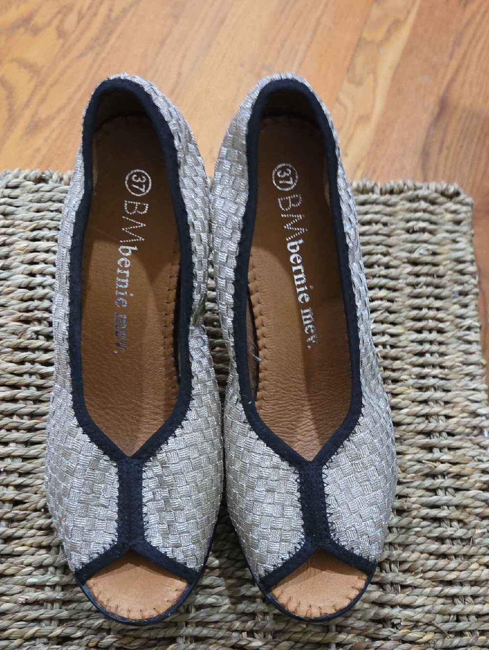 bernie mev. Gold Woven Peep-Toe Heels with Black Trim. Never Worn.